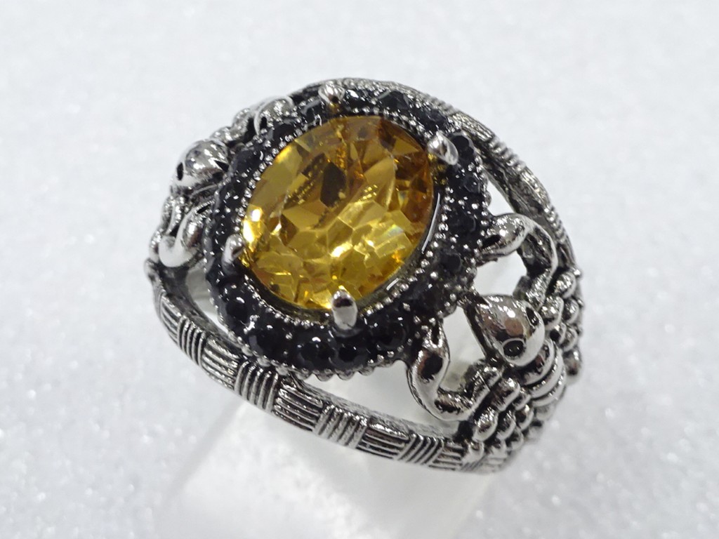 Japanese Kimono / Antique Accessories